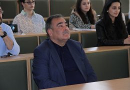 The professor from Turkey held a seminar on "New Approaches in Biological Control of Plant Diseases"